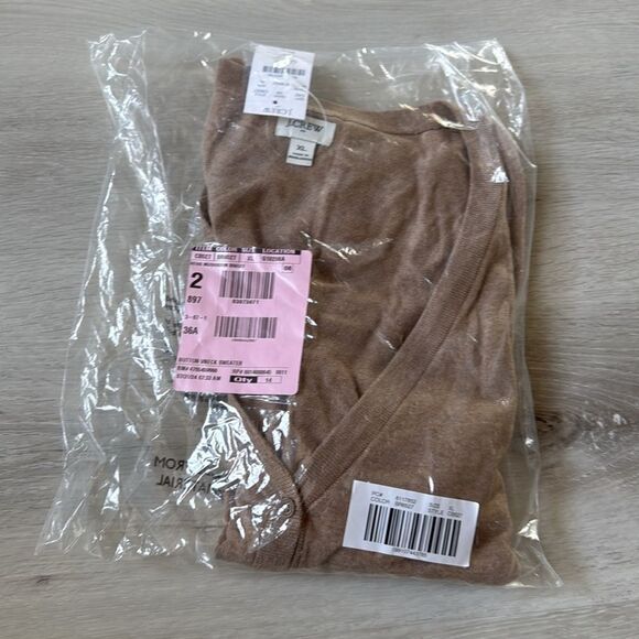 J.Crew Button-front sweater-vest tan size XL NWT in packaging - Picture 4 of 4
